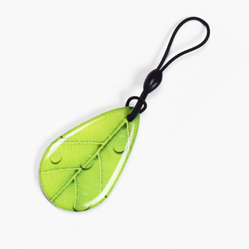 Hvordan forbedrer RFID nøkkelbrikker sikkerheten for kontorer og boligbygg?